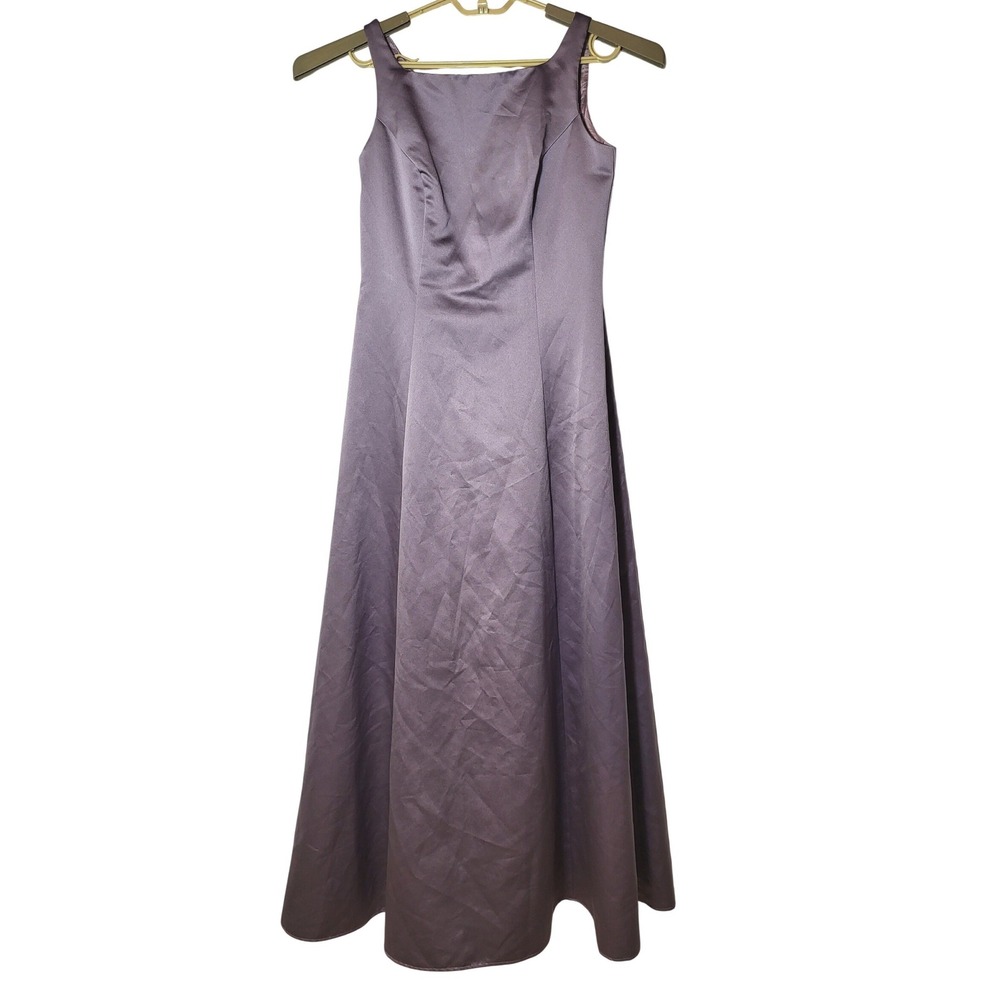 Michaelangelo Lilac/Lavender Satin Square Neck Formal Gown Dress V-Back Prom